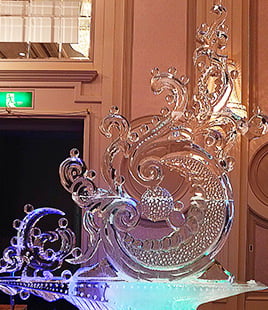 パーティーやご宴会を華やかに演出する氷の彫刻《Ice Carving》