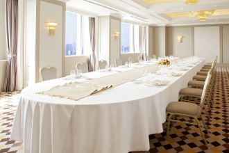 画像：会食（茜）