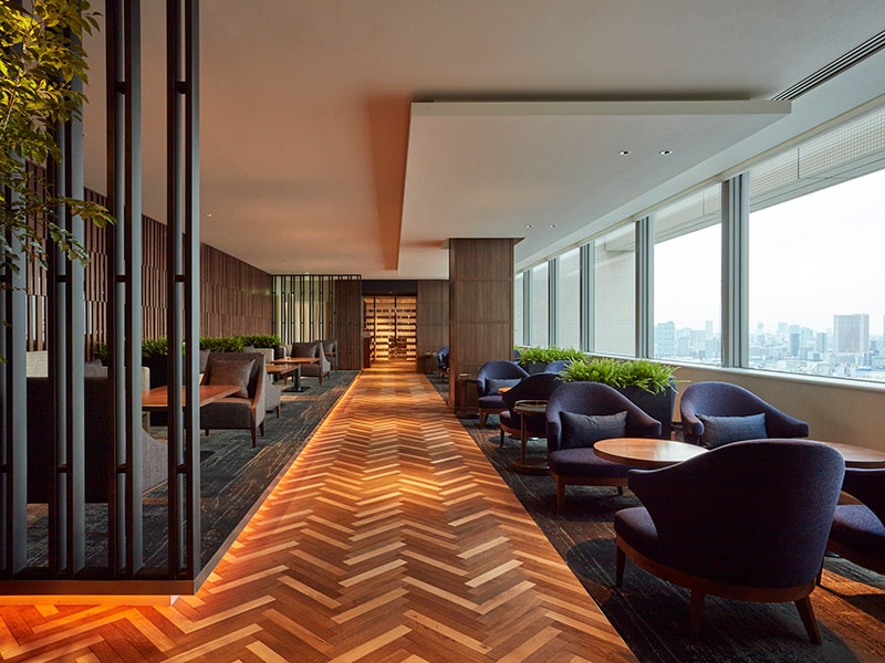 The Bar & Lounge