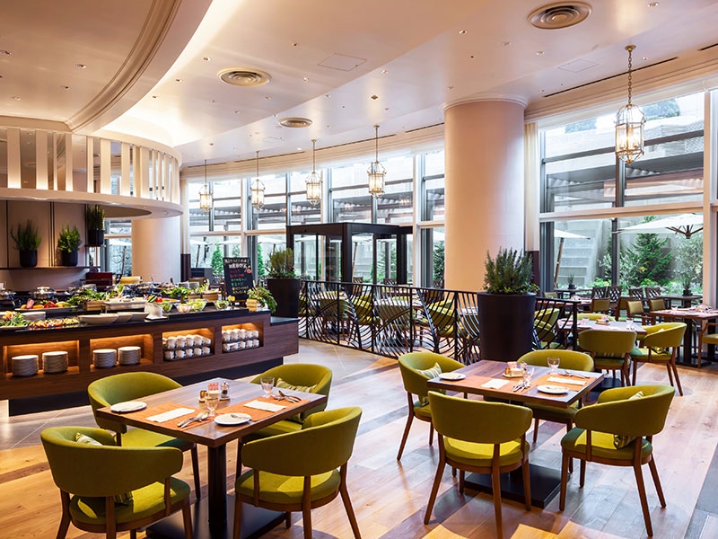 GARDEN DINING