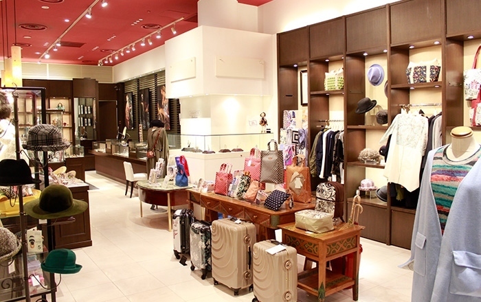 饰品、旅行用品 "ABISTE Boutique"