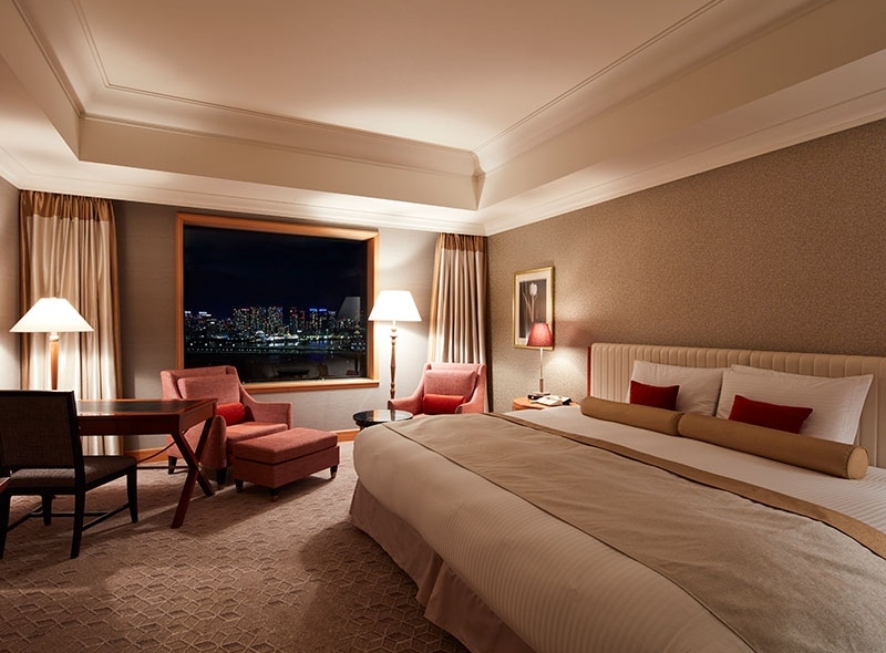 Luxury Grand King (night)