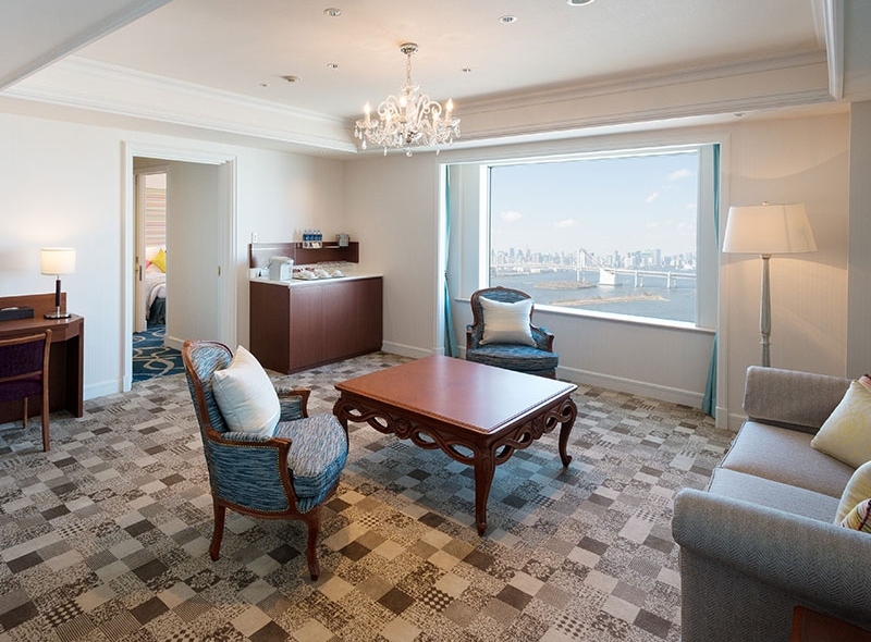 Family suite room (living room)