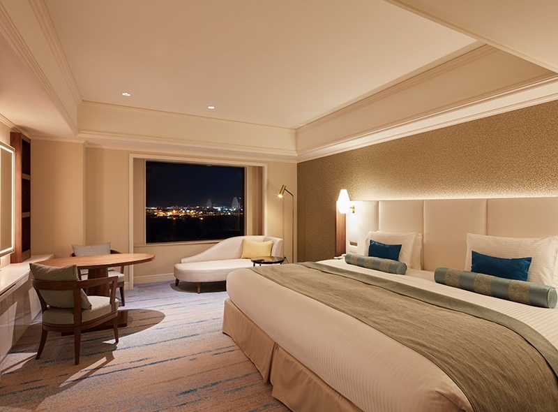 Luxury Grand King (night)