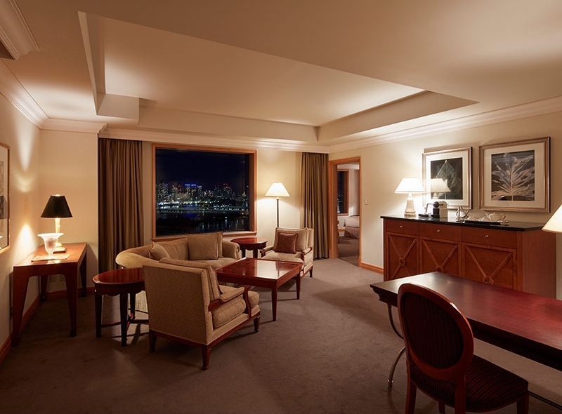 Governor Suite Living Room