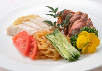 冷菜盛り合わせ(蒸し鶏・叉焼・くらげ)