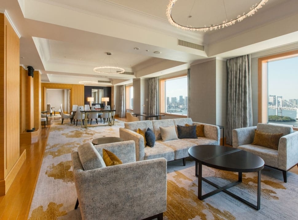 Royal Suite Living Room