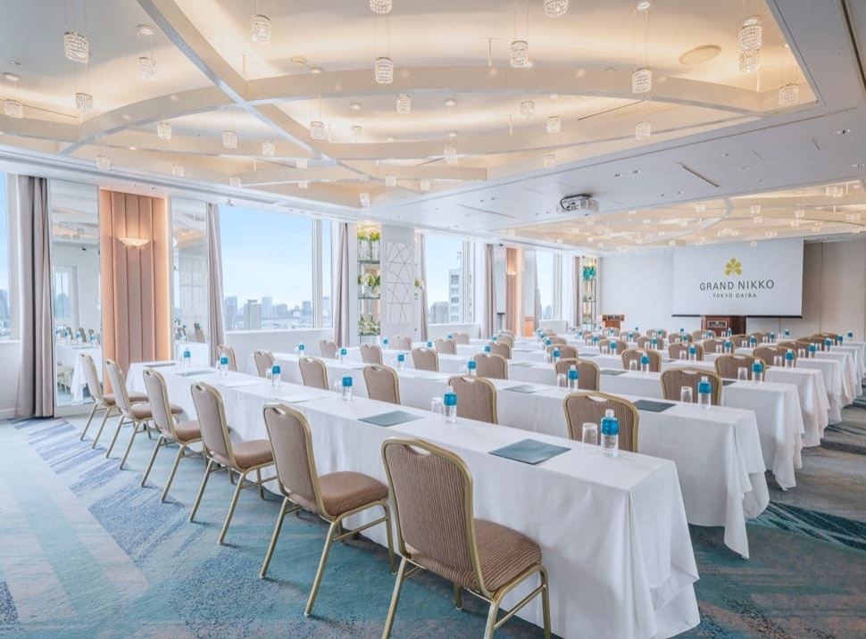 High-rise banquet hall HIKARI