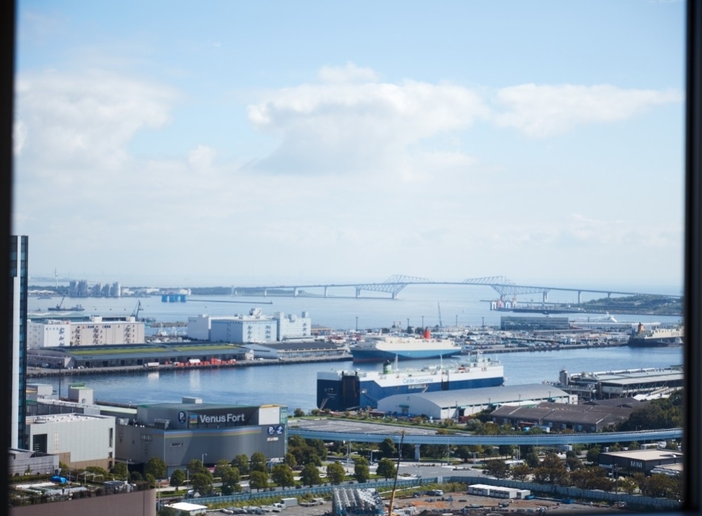 EAST VIEW（東側）