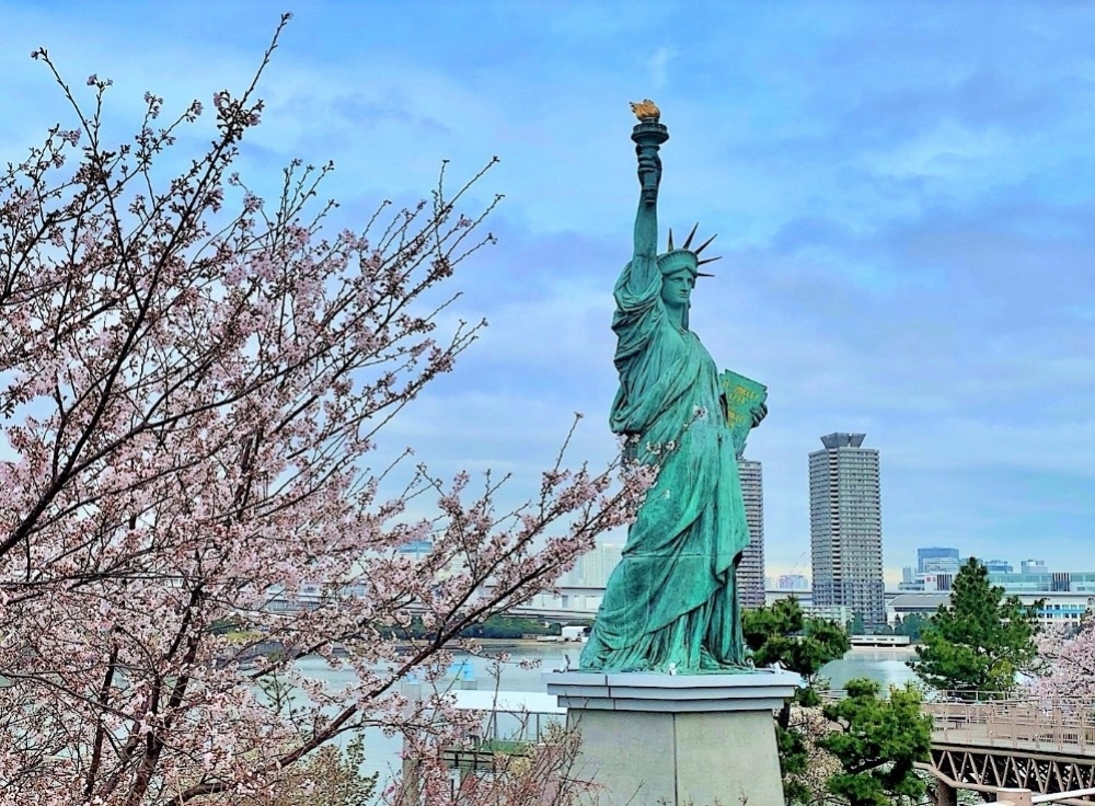 お台場海浜公園「自由の女神像」