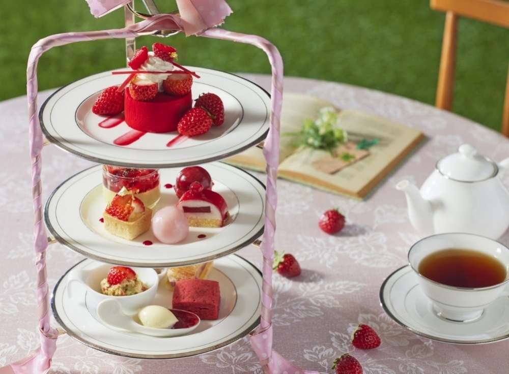 【The Lobby Cafe】いちごアフタヌーンティーセット