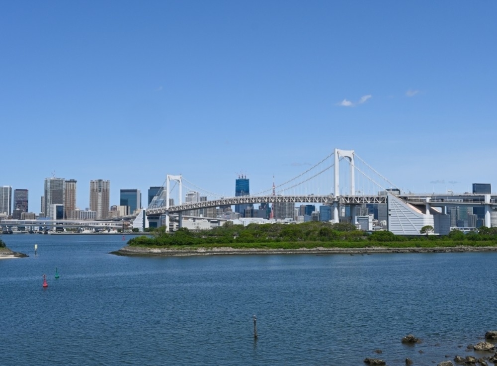 展望デッキで東京湾の絶景を満喫