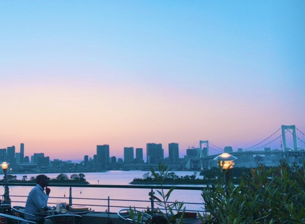 デックス東京ビーチの絶景テラス席の魅力