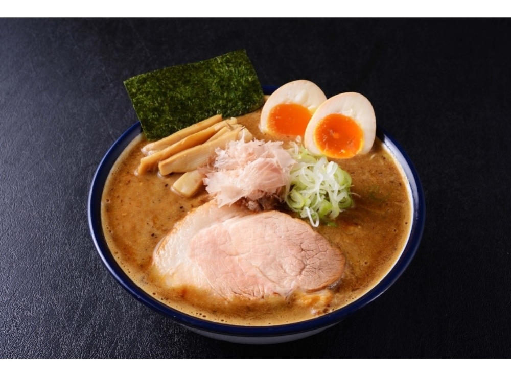 【濃厚豚鶏ラーメン】手打ち中華 玉