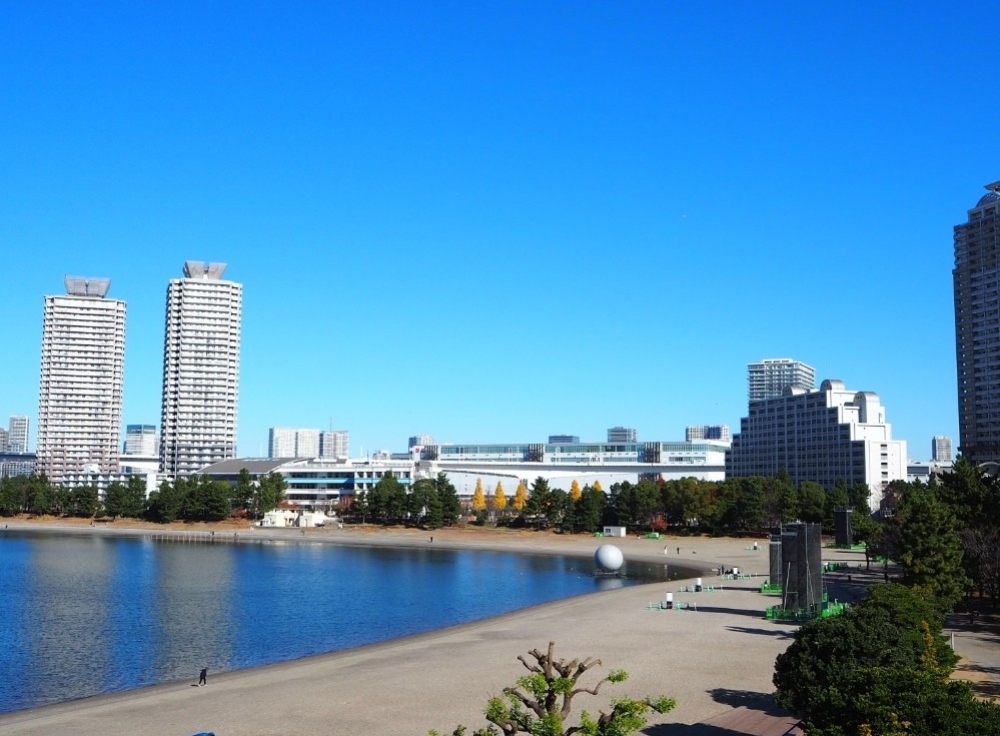 お台場海浜公園で海沿い散策
