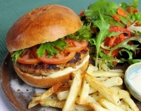【2025年版】東京でグルメバーガーを食べるならココ！おすすめバーガーレストラン10選