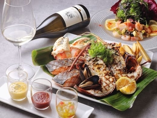 【Seafood Platter Selection】　～夏の限定メニュー！シーフードグリル盛り合わせ～
