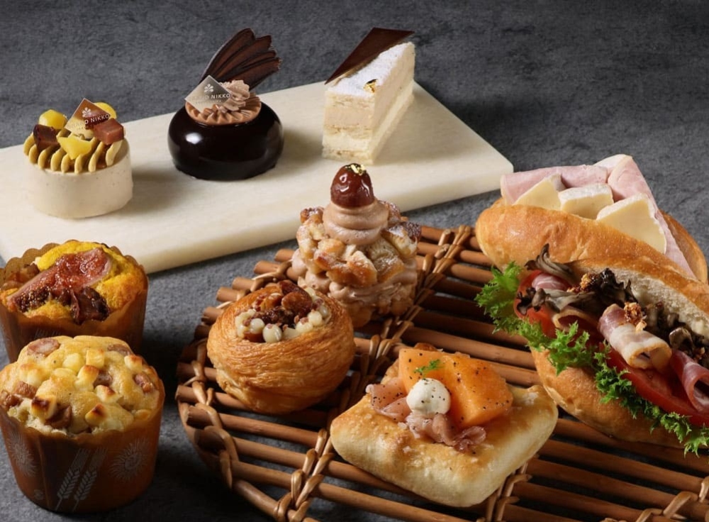 Bakery & Pastry Shop「秋のスイーツ&パン」