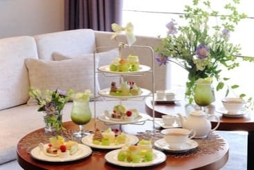 The Lobby Cafe「シャインマスカットアフタヌーンティーセット」