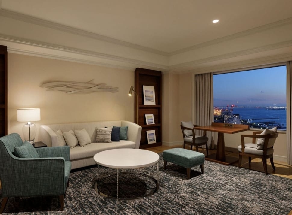 Deluxe Suite Living Room (night)