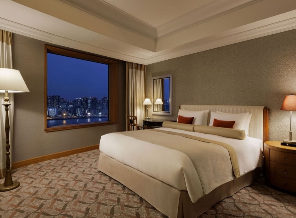 코너 스위트 더블(야간)