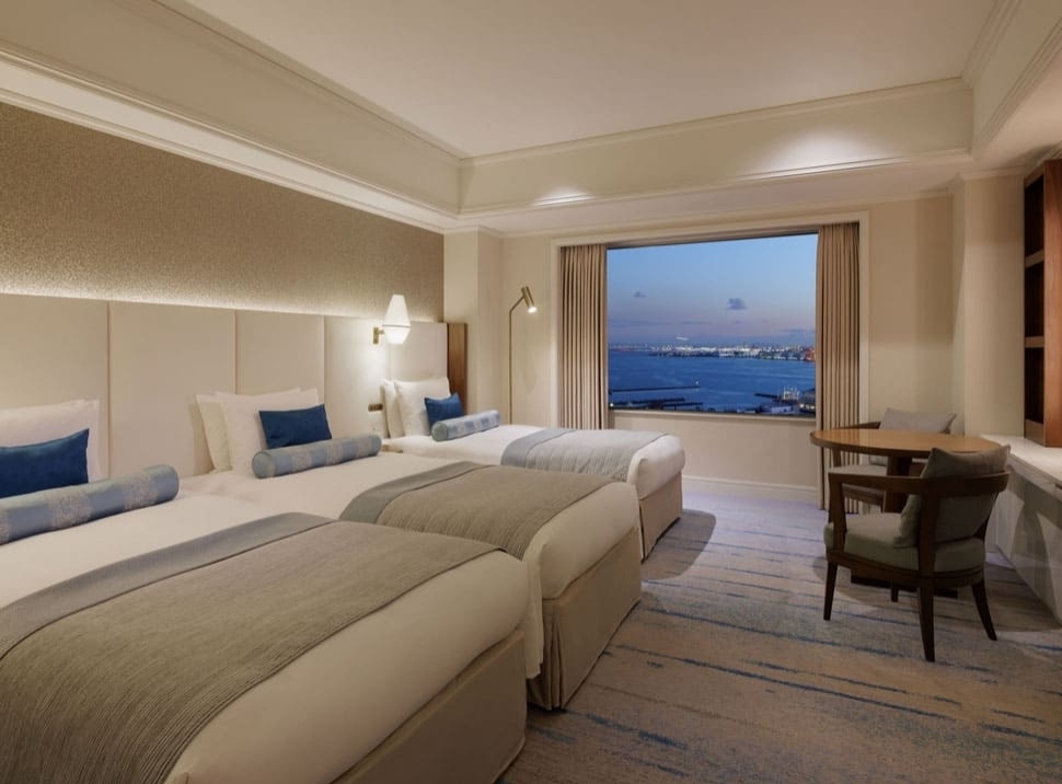 Deluxe triple (night)