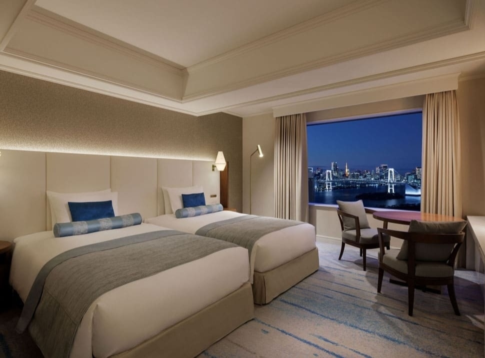 高級雙床彩虹橋邊（夜）