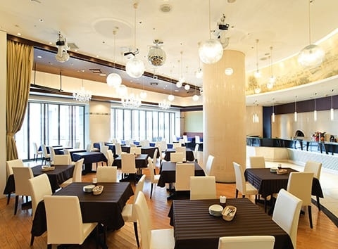 「イタリア料理 インコントロ」｜会話が弾む、開放感あふれるイタリアン