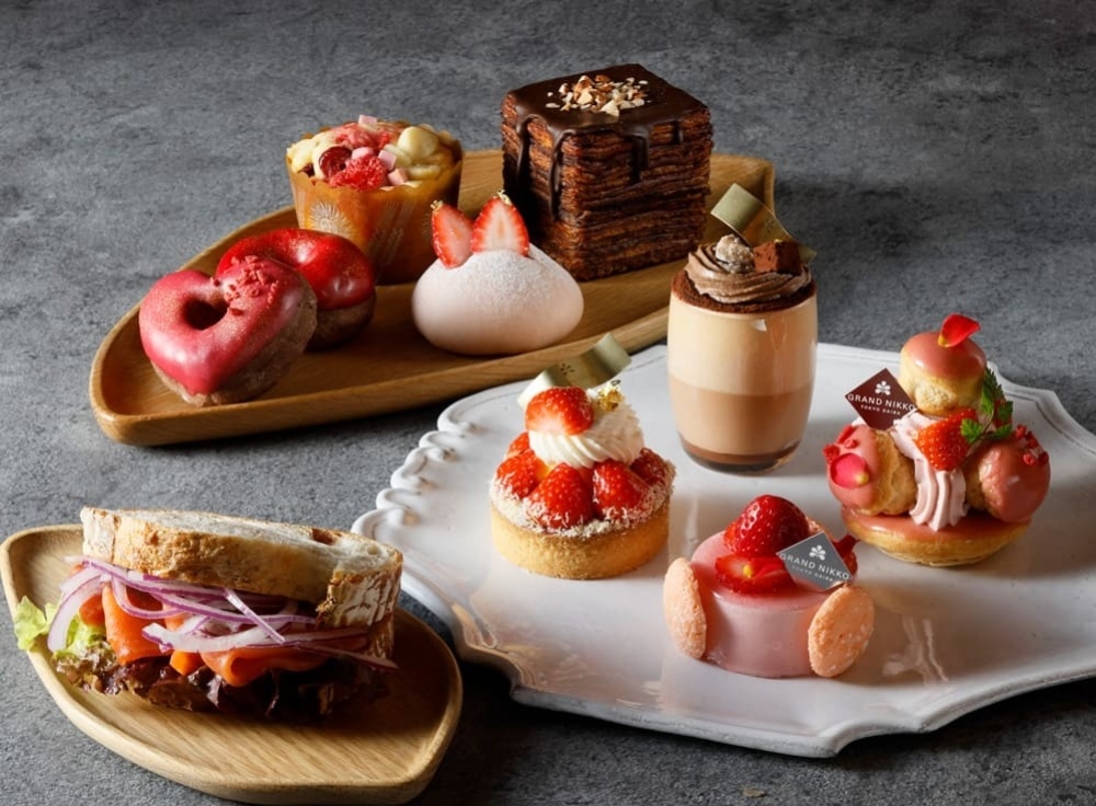 Bakery & Pastry Shop「いちごチョコレートスイーツ&パン」