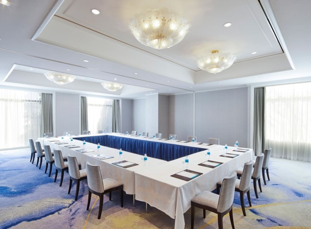 ゆとりあるサイズの小規模宴会場