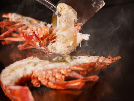 神戸ビーフ＆イセエビ コース