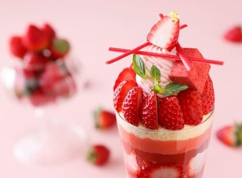 ●あまおういちごパフェ＆あまおうアフタヌーンティーセット ～赤い宝石～