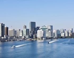 【東京湾岸】お台場・豊洲・芝浦・品川…ビーチ気分を味わえるベイエリアの見どころ紹介