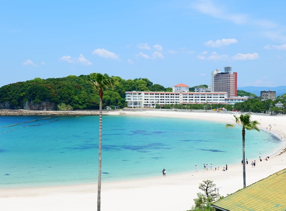 白浜｜ワイキキを思わせる白砂と海が広がるビーチリゾート