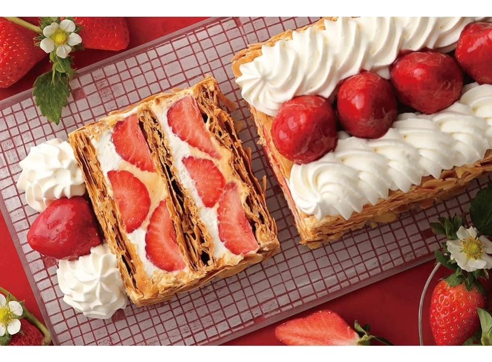 キハチ 青山本店｜あまおうが主役のナポレオンパイ