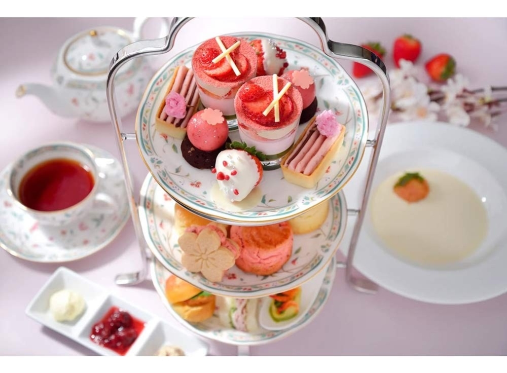 ホテル椿山荘東京｜桜×ストロベリーアフタヌーンティー