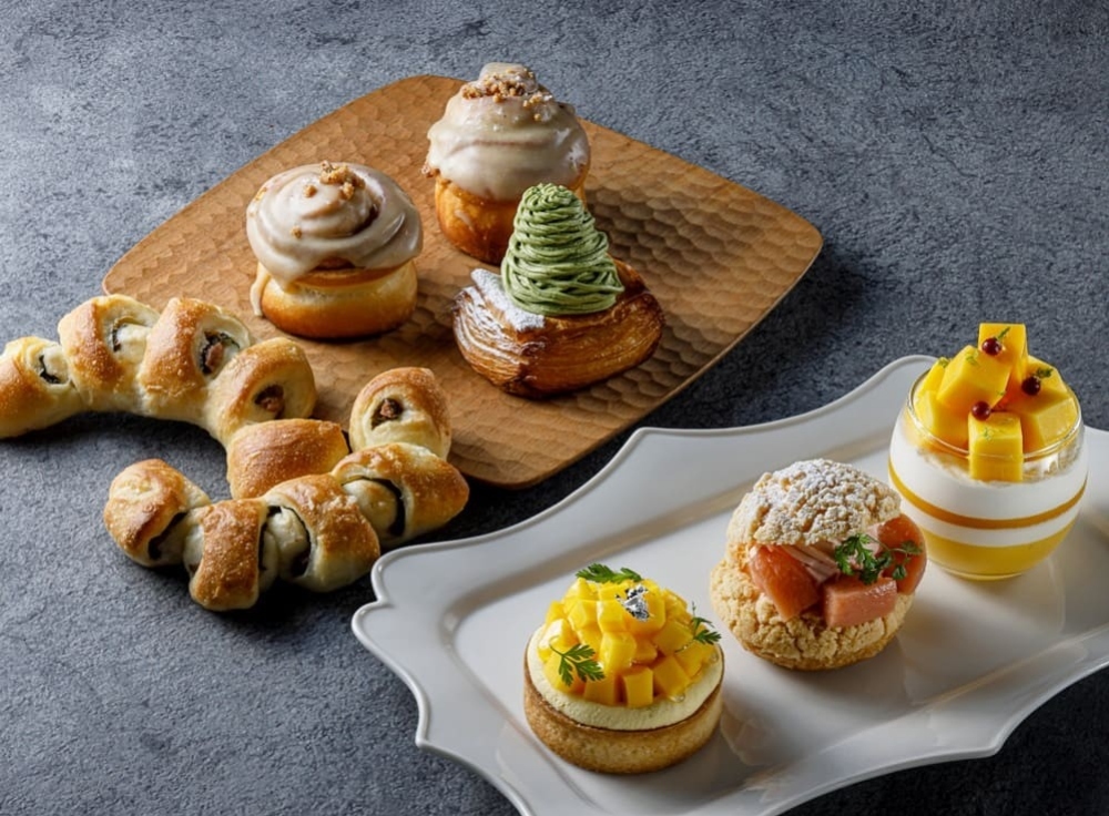 Bakery & Pastry Shop「夏のスイーツ&パン」