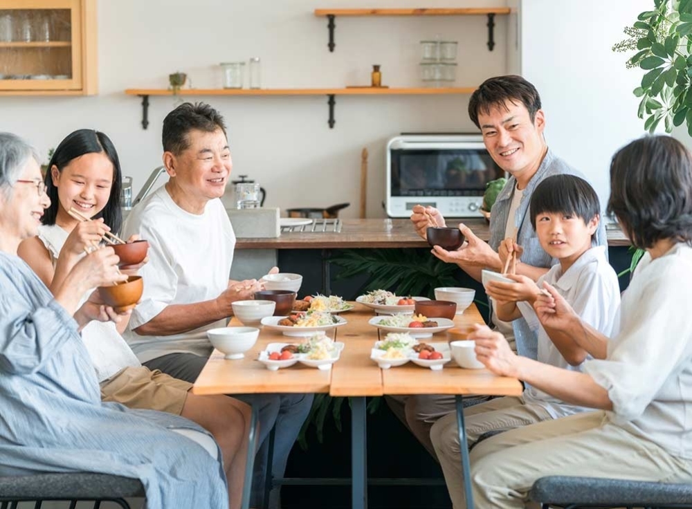 2026年の敬老の日は、三世代で食卓を囲もう