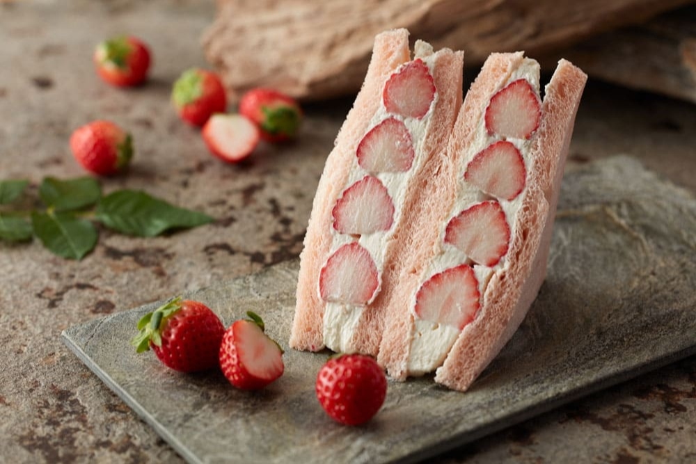 あまおうサンド