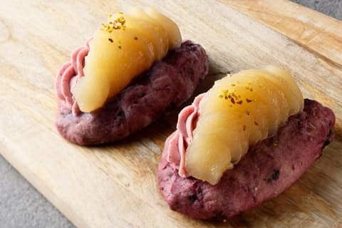 カシスとラ・フランスのコンポート