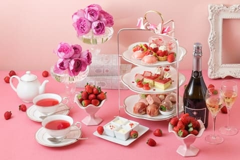 「あまおうアフタヌーンティーセット ～赤い宝石～」グラススパークリング付き特別プラン