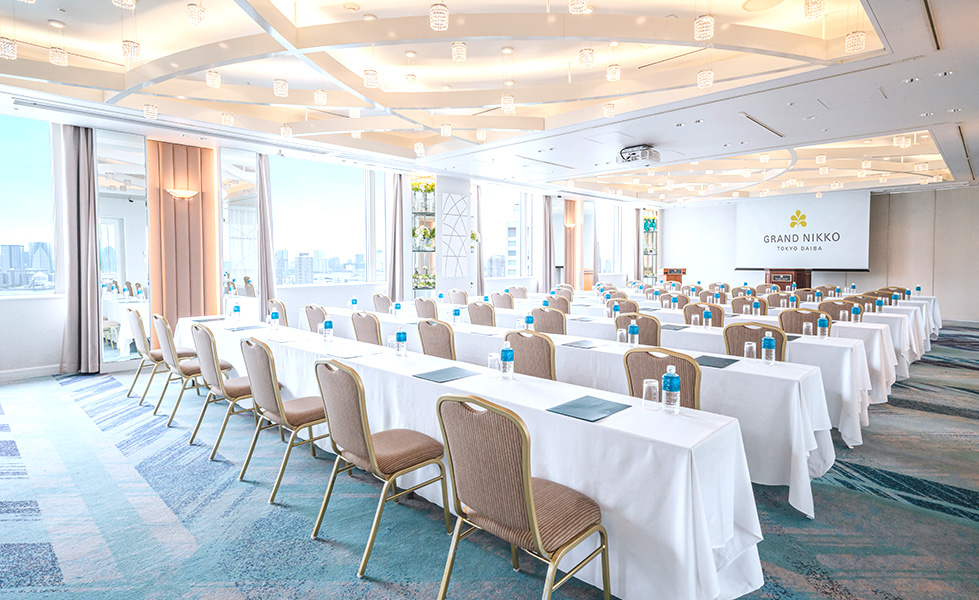 17 large and small banquet halls to respond to diverse gatherings and requests