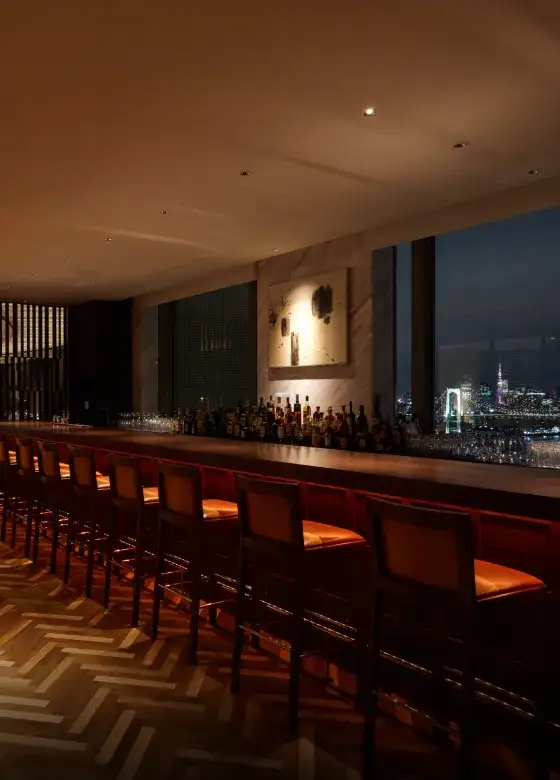 RESTAURANT & BAR