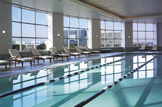 Swimming pool (20 m x 3 lanes)