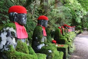 Nikko Kanmangafuchi, The Jizo Statues