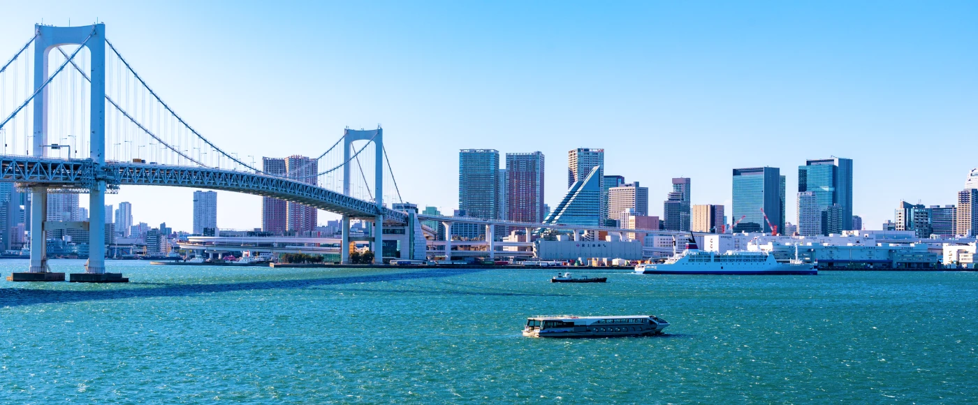 Panoramic views from Tokyo Bay