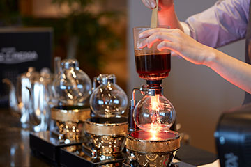 A luxurious time with the fragrant fresh aroma of carefully brewed coffee