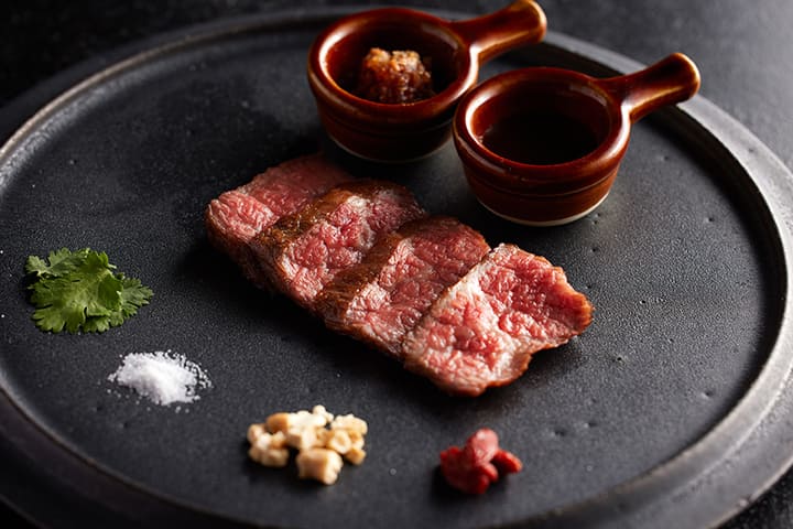 銀杏 くまもと黒毛和牛プレミアム「和王」リブロースステーキ 中華風コンディメント添え