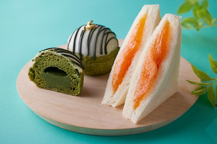 宇治抹茶のガナッシュクリームパン・メロンコンフィサンド