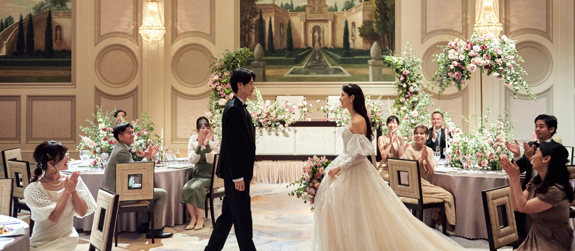 写真：結婚式の様子